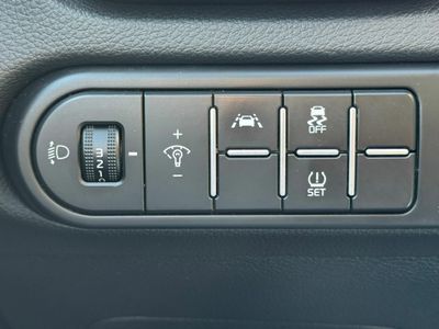 Kia Ceed 1.6 MHEV iMT 100kW (136CV) Drive