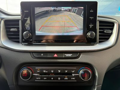 Kia Ceed 1.6 MHEV iMT 100kW (136CV) Drive