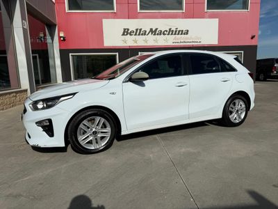 Kia Ceed 1.6 MHEV iMT 100kW (136CV) Drive