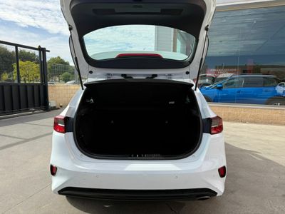 Kia Ceed 1.6 MHEV iMT 100kW (136CV) Drive