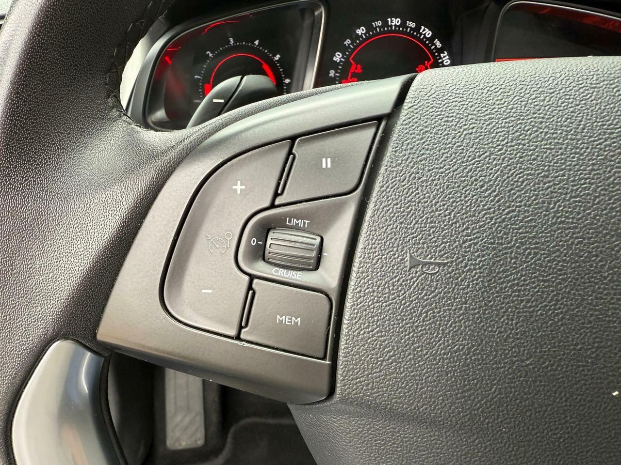 Citroën DS5 e-HDi 115cv ETG6 Style - Foto 2