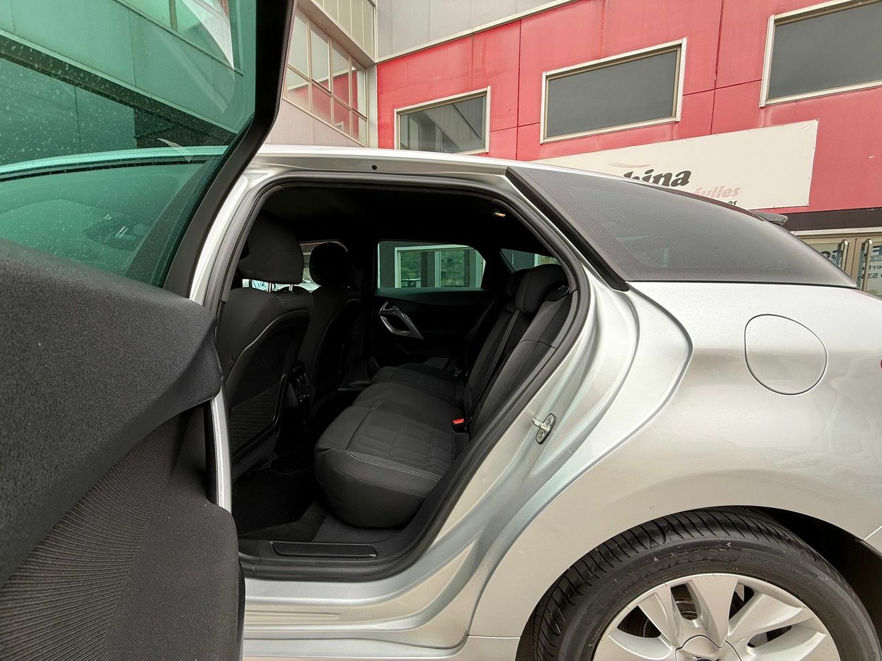 Citroën DS5 e-HDi 115cv ETG6 Style - Foto 2