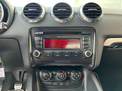 Audi TT Roadster 2.0 TFSI quattro