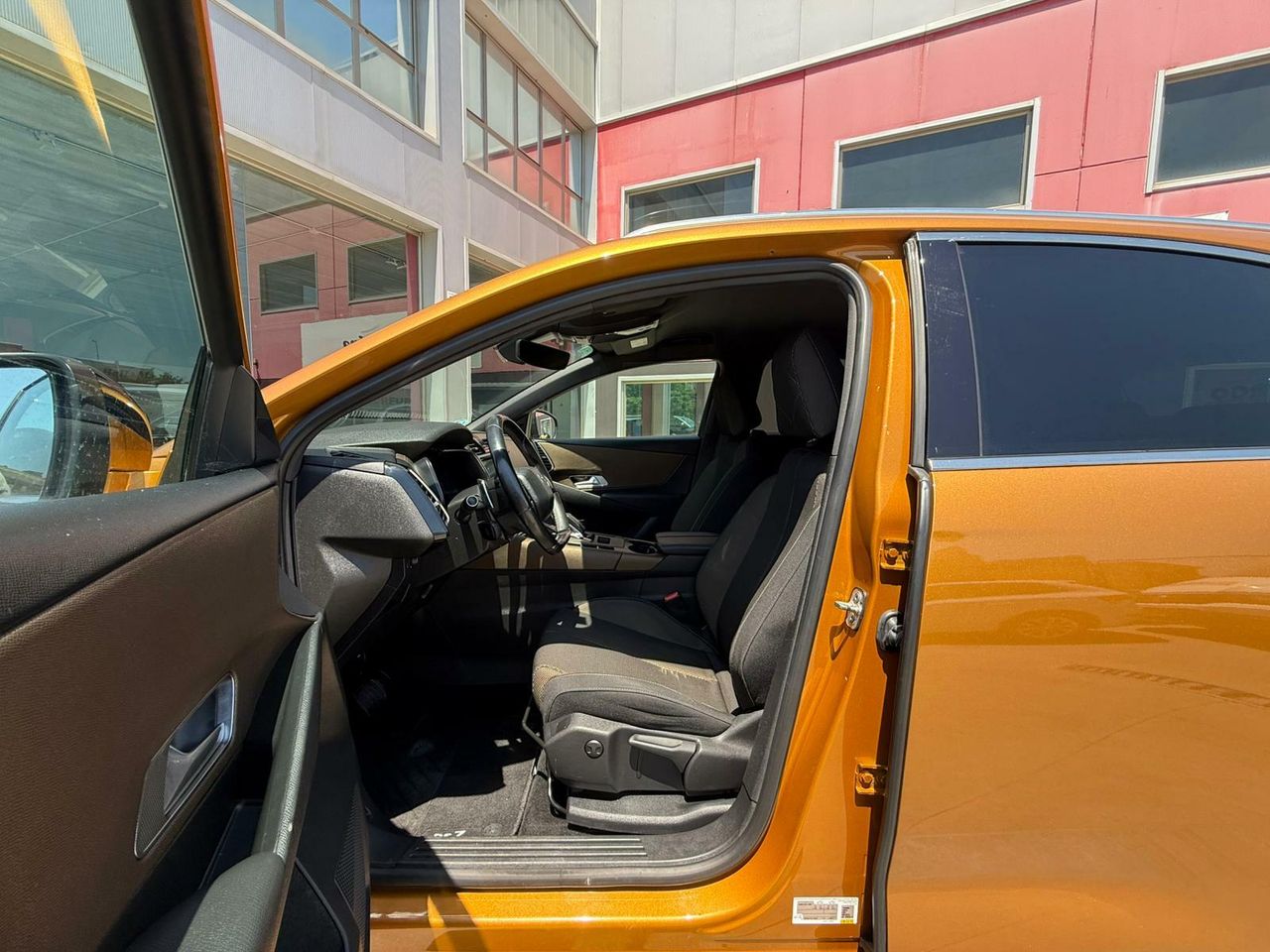 DS DS 7 PureTech 132kW (180CV) Auto. SO CHIC - Foto 2