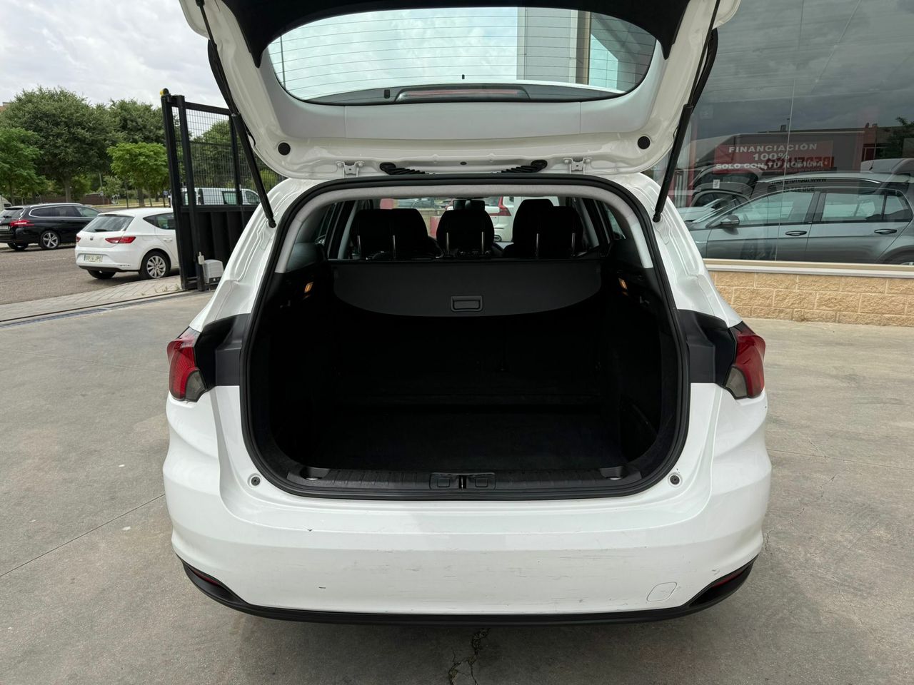 Fiat Tipo 1.6 Lounge 88kW (120CV)diesel Mjet II SW - Foto 2