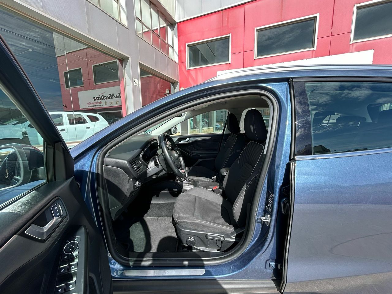 Ford Focus 1.5 Ecoblue 88kW Titanium SB - Foto 2