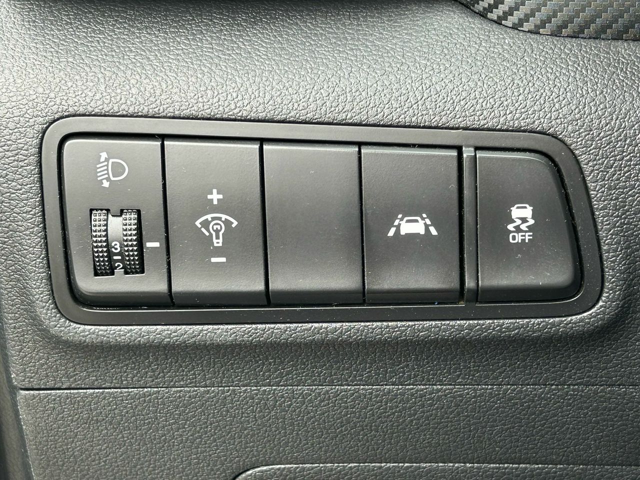 Hyundai Tucson 1.6 CRDI 85kW (116CV) 48V SLE 4X2 - Foto 2