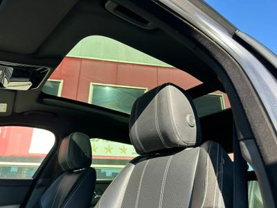 Land-Rover Range Rover Velar 2.0 D240 177kW R-Dynamic 4WD Auto