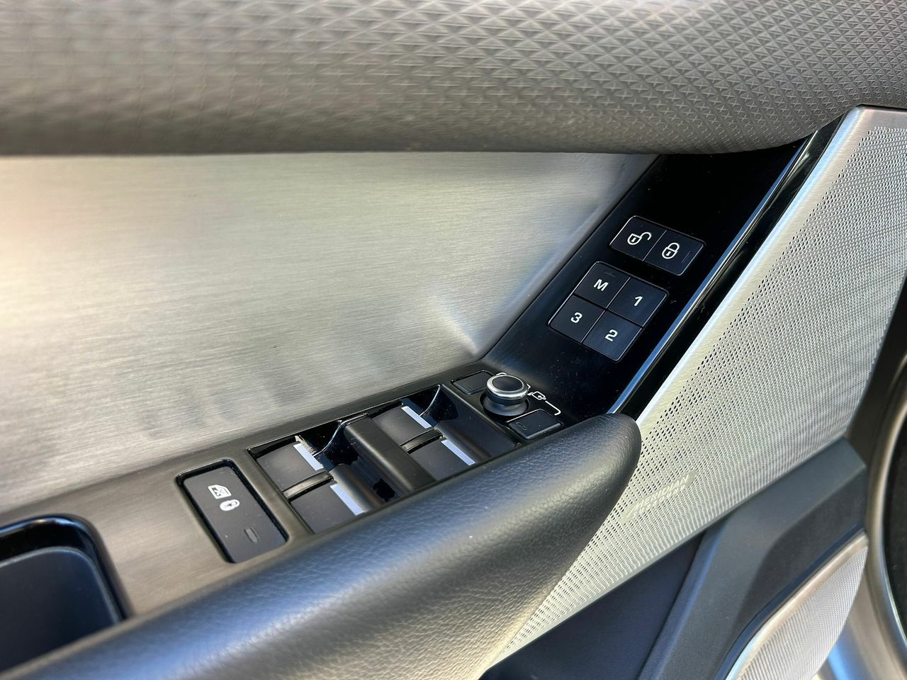 Land-Rover Range Rover Velar 2.0 D240 177kW R-Dynamic 4WD Auto - Foto 2