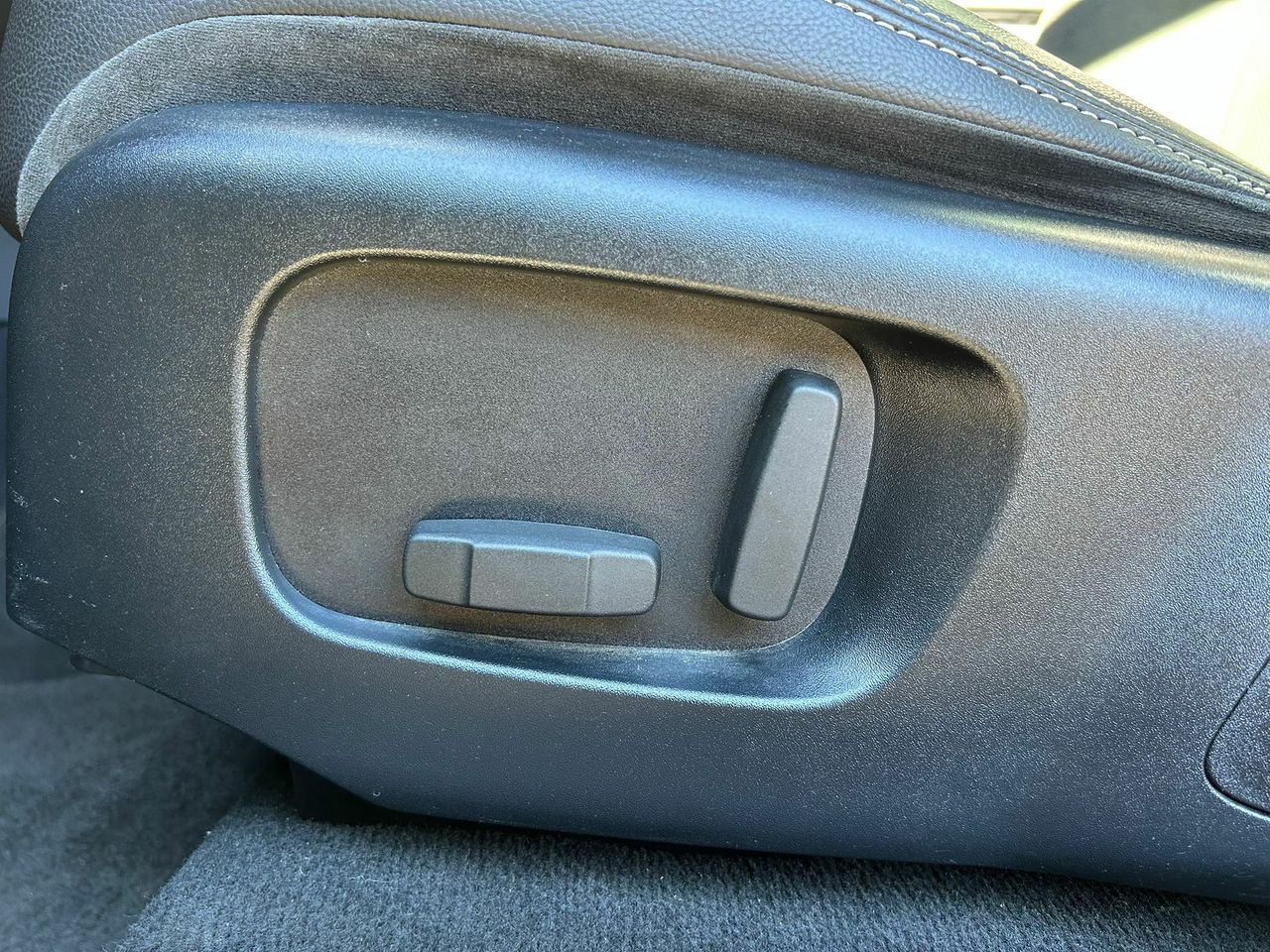 Land-Rover Range Rover Velar 2.0 D240 177kW R-Dynamic 4WD Auto - Foto 2