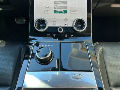 Land-Rover Range Rover Velar 2.0 D240 177kW R-Dynamic 4WD Auto