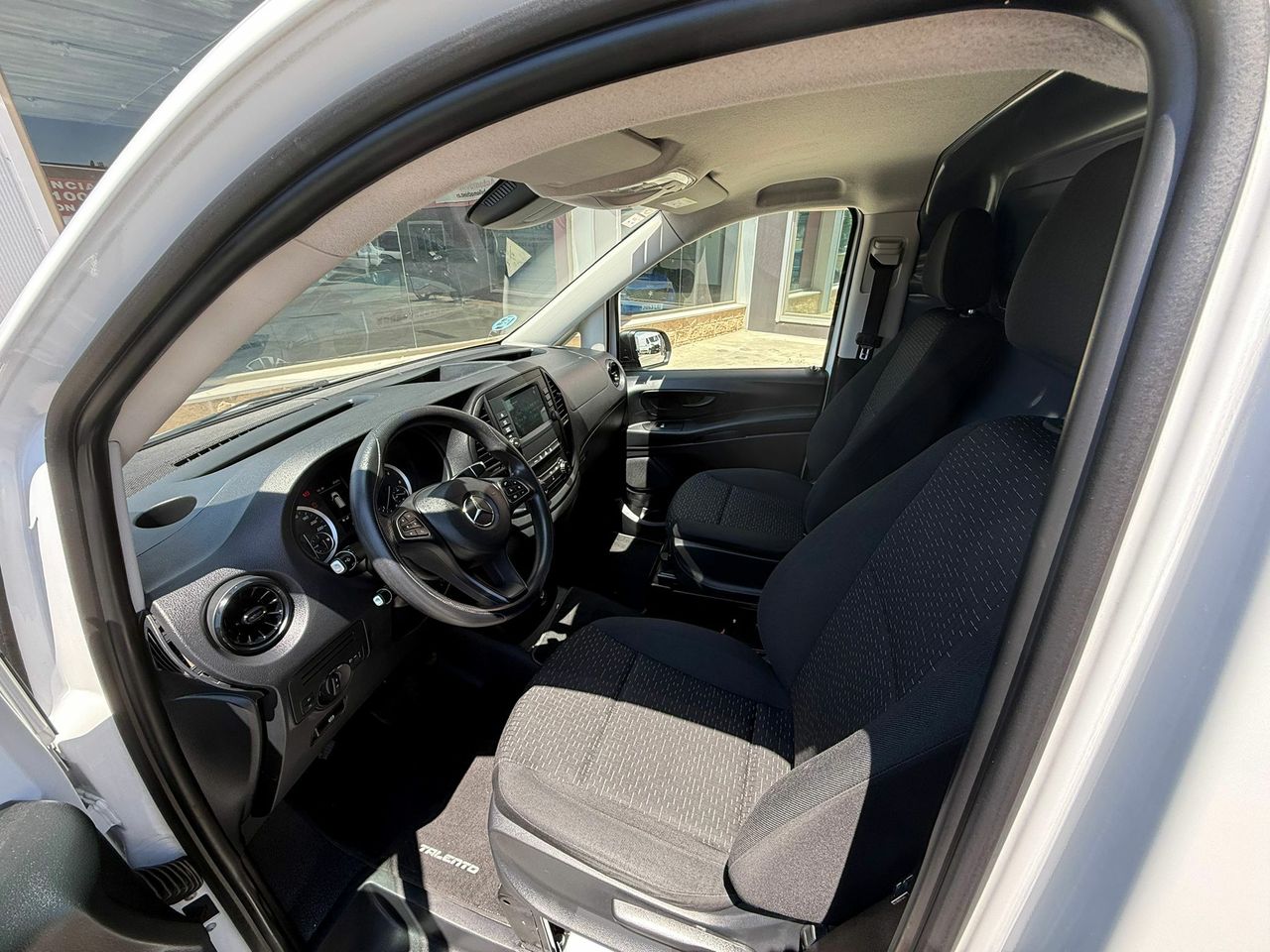 Mercedes Vito 114 CDI LARGA  - Foto 2