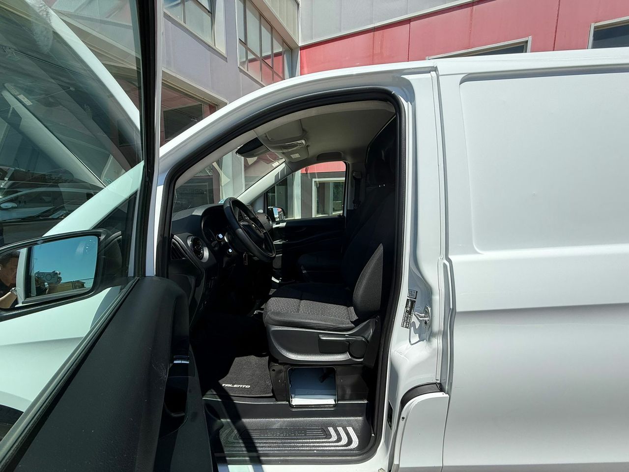 Mercedes Vito 114 CDI LARGA  - Foto 2