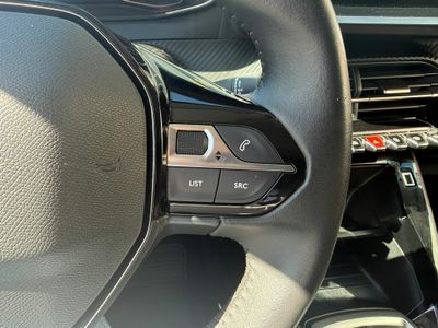 Peugeot 2008 Active BlueHDI 81kW (110CV)