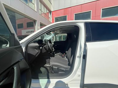 Peugeot 2008 Active BlueHDI 81kW (110CV)