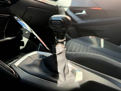 Peugeot 2008 Active BlueHDI 81kW (110CV)