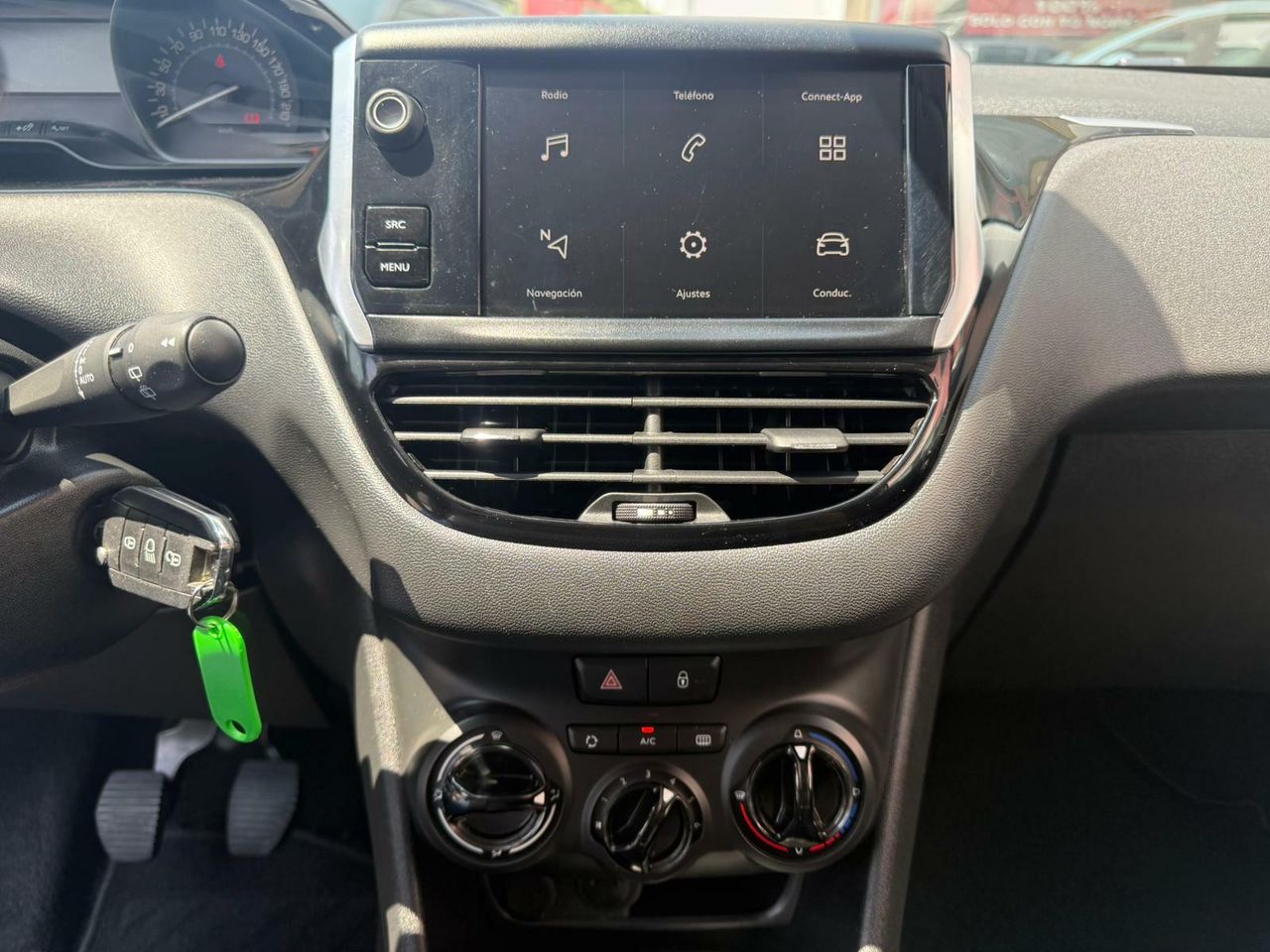 Peugeot 208 5P Signature 1.2L PureTech 60KW (82CV) - Foto 2