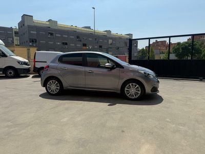 Peugeot 208 5P Signature 1.2L PureTech 60KW (82CV)
