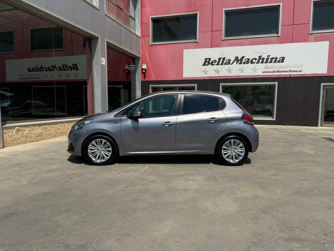 Peugeot 208 5P Signature 1.2L PureTech 60KW (82CV) - Foto 2