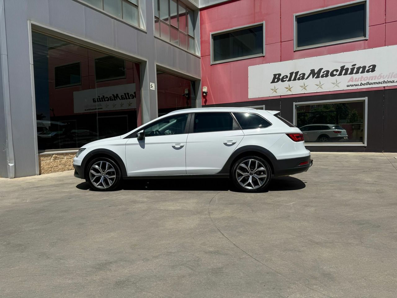 Seat Leon ST 2.0 TDI 110kW 4Dr St&Sp X-per Tit Des - Foto 2