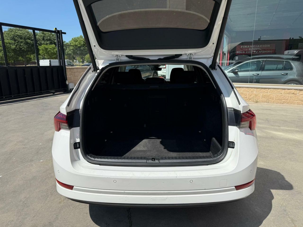 Skoda Octavia Combi 2.0 TDI 110kW(150CV) DSG Ambition - Foto 2