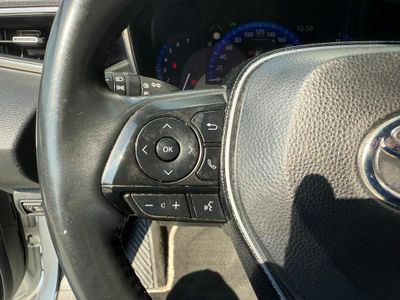 Toyota Corolla 1.8 125H ACTIVE TECH E-CVT