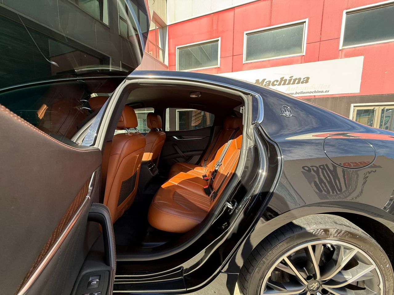 Maserati Ghibli Gransport V6 350 HP RWD - Foto 2