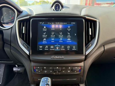 Maserati Ghibli Gransport V6 350 HP RWD