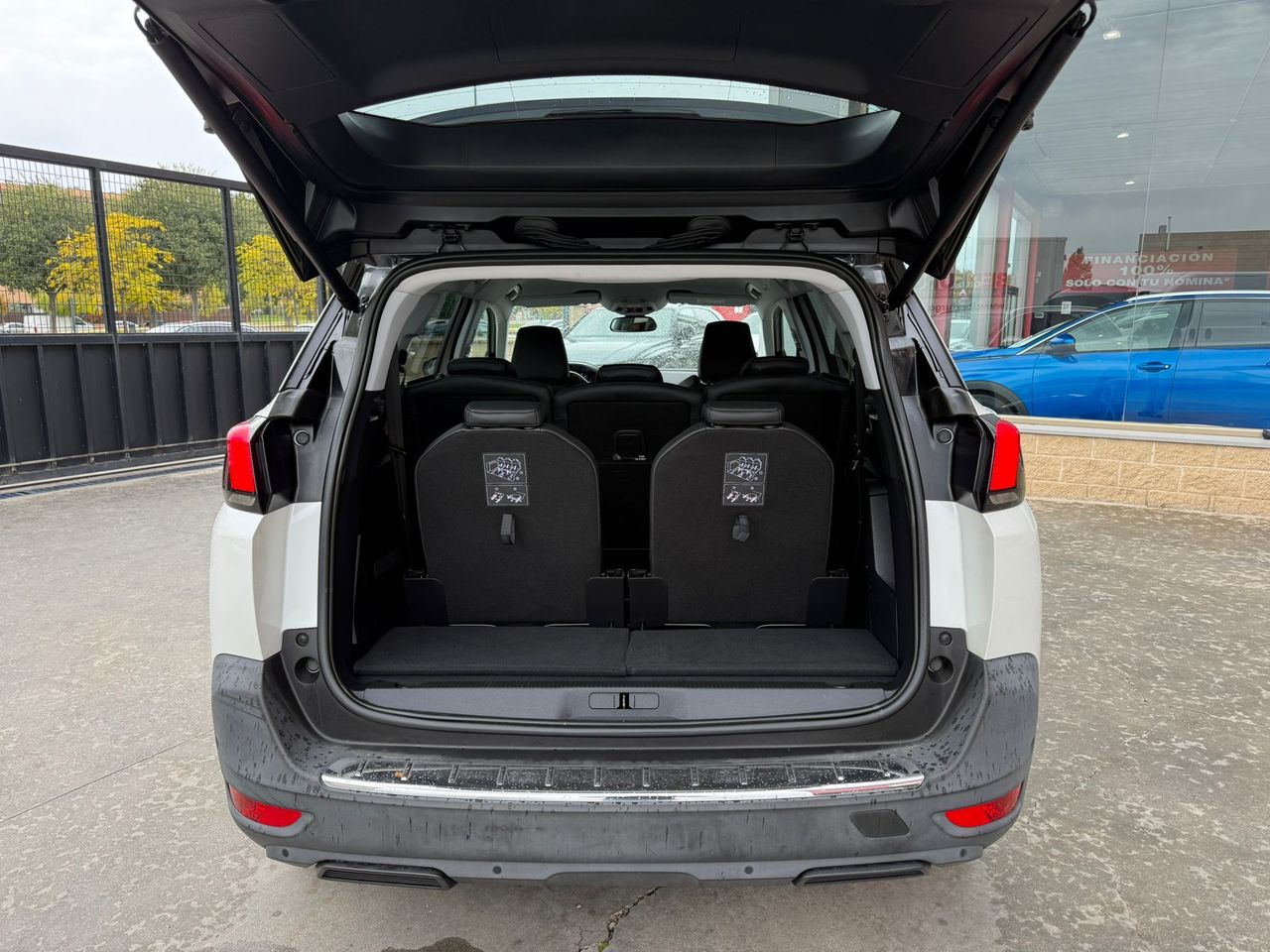 Peugeot 5008 Allure 1.5L BlueHDi 96kW (130CV) S&S - Foto 2