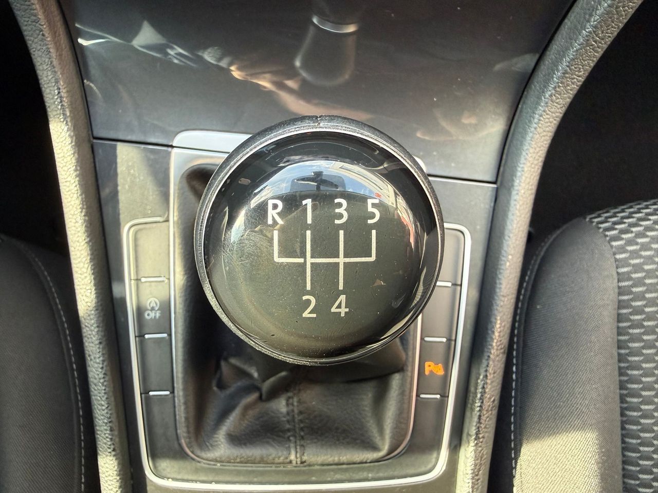 Volkswagen Golf Business 1.6 TDI 85kW (115CV) Variant - Foto 2