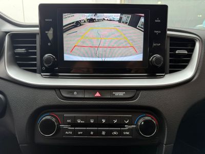 Kia Ceed 1.6 CRDi 100kW (136CV) Drive