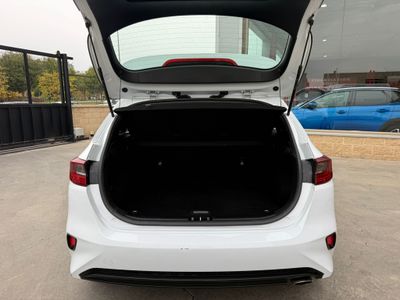 Kia Ceed 1.6 CRDi 100kW (136CV) Drive