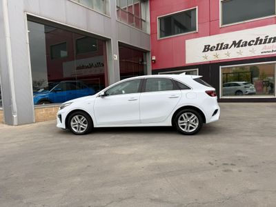 Kia Ceed 1.6 CRDi 100kW (136CV) Drive