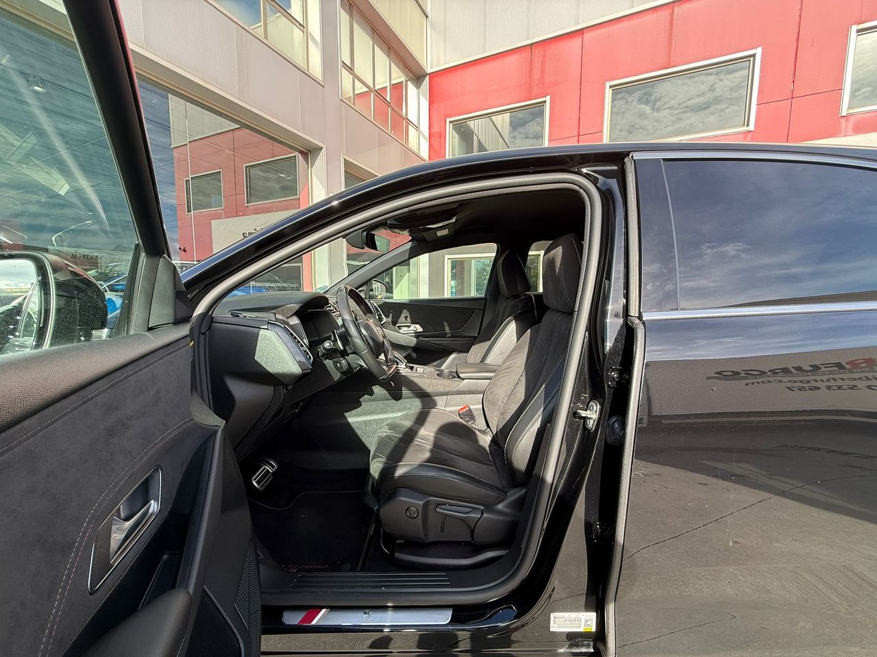 DS DS 7 BlueHDi DE 96kW (130CV) AT. PERF.LINE - Foto 2