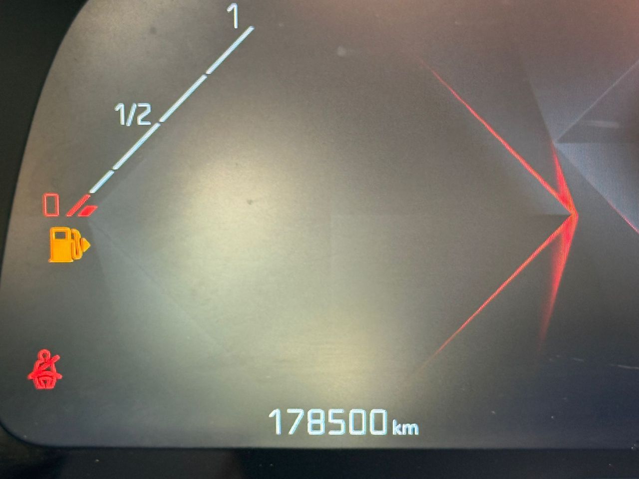 DS DS 7 BlueHDi DE 96kW (130CV) AT. PERF.LINE - Foto 2