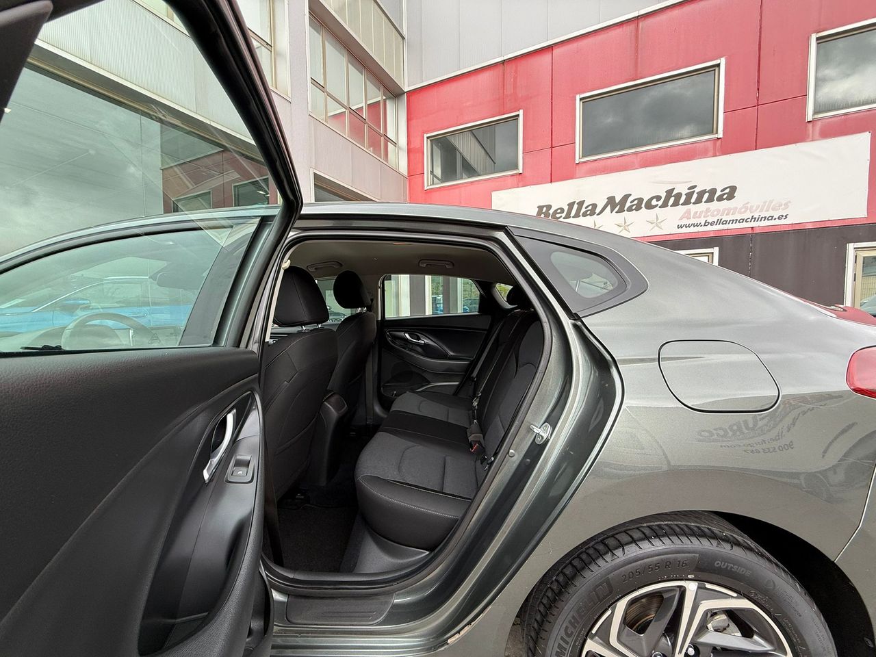 Hyundai i30 1.0 TGDI 48V Tecno Fastback - Foto 2