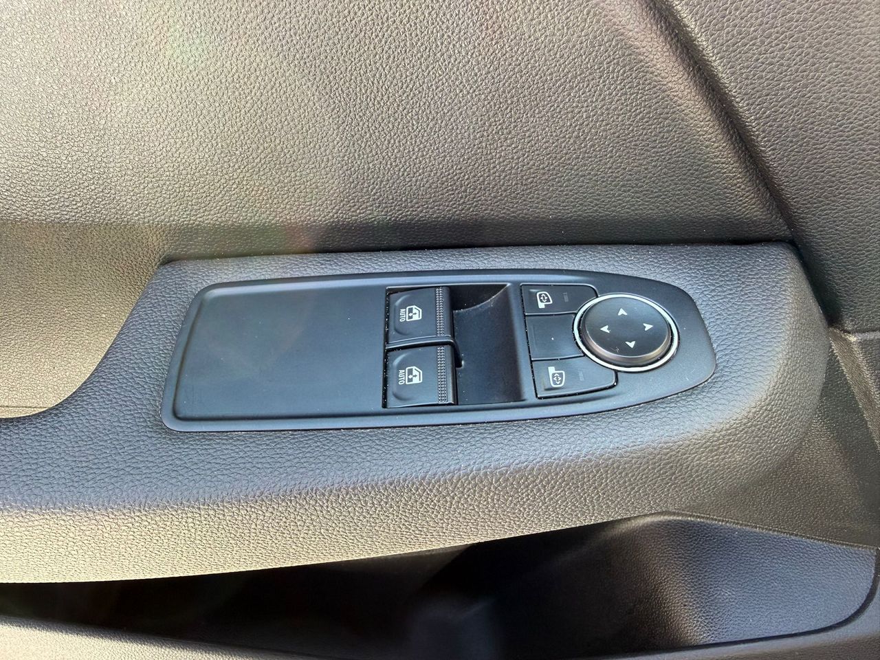 Renault Clio Equilibre Blue dCi 74kW (100CV) - Foto 2