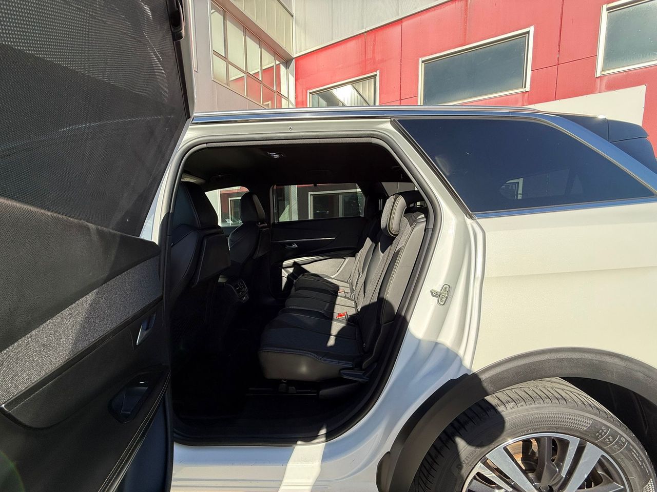 Peugeot 5008 GT-Line 1.2L PureTech 96kW (130CV) S&S - Foto 2