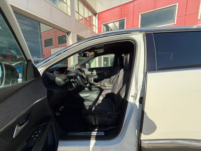 Peugeot 5008 GT-Line 1.2L PureTech 96kW (130CV) S&S