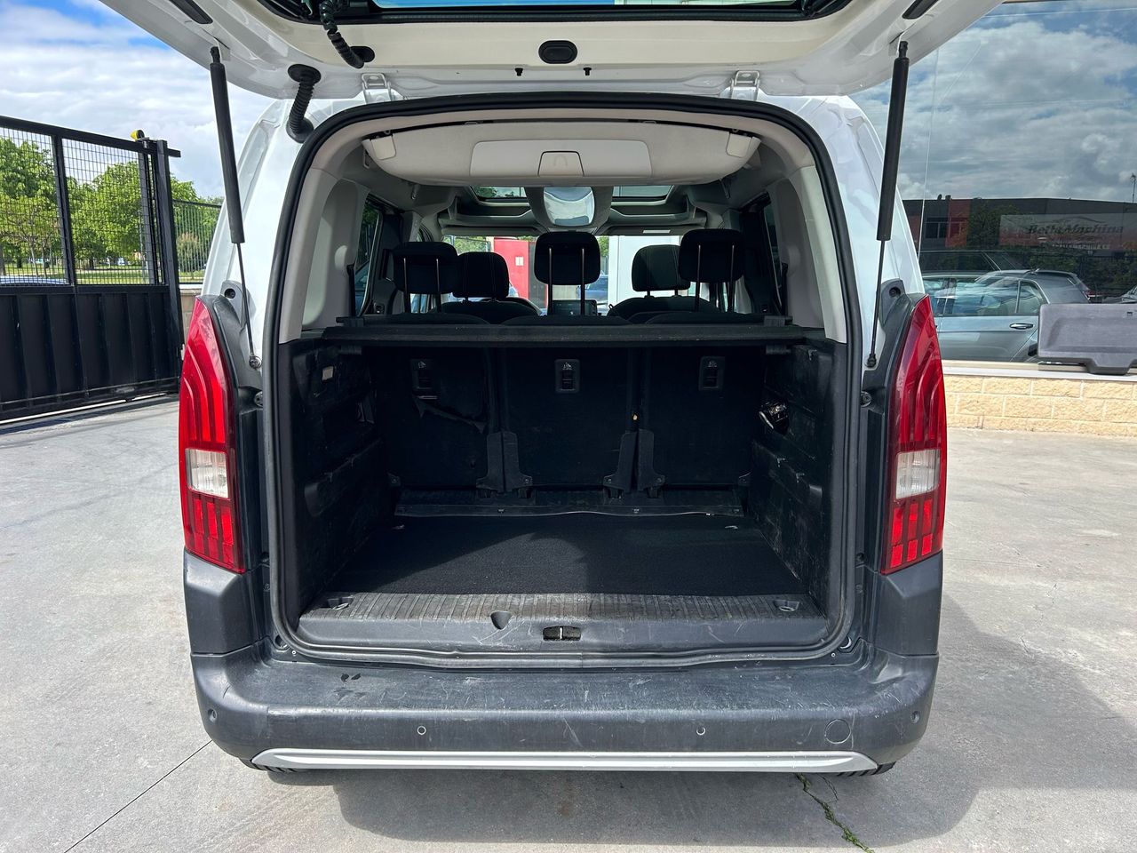 Peugeot Rifter GT Line Standard BlueHDi 96kW - Foto 2