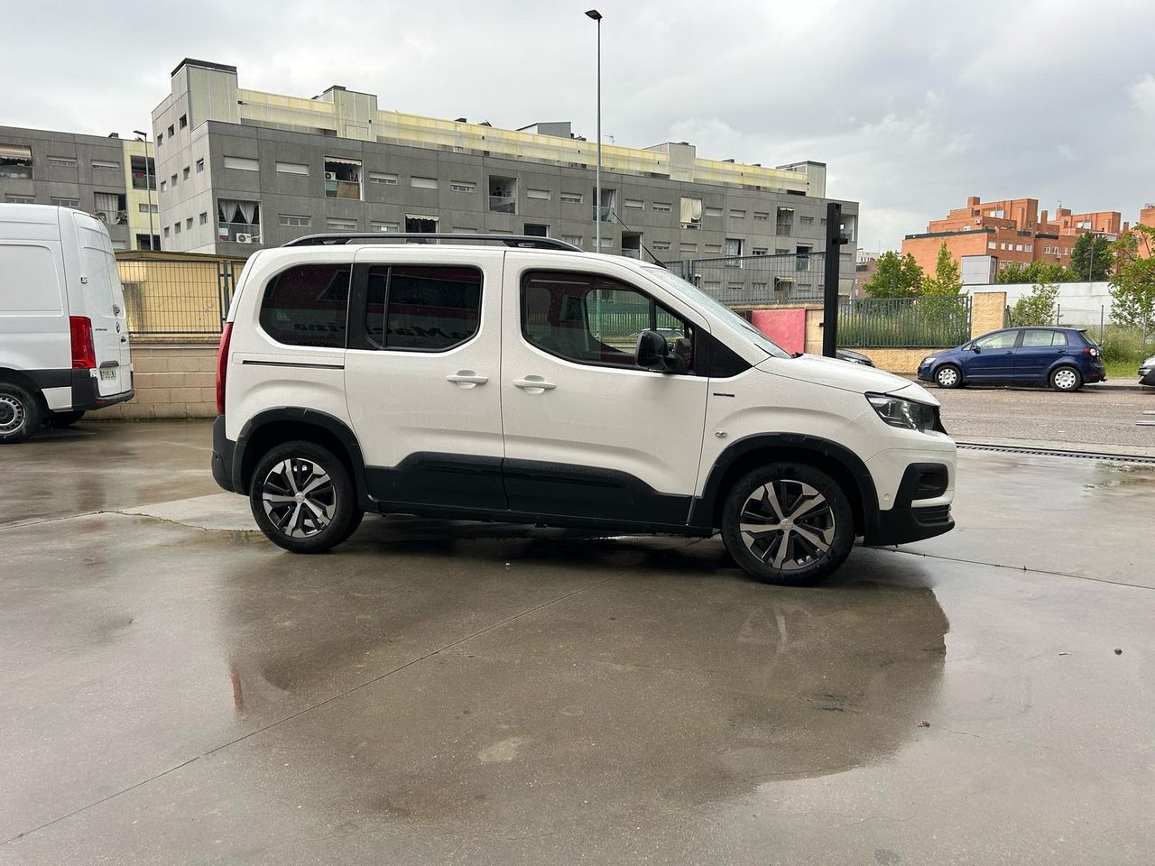 Peugeot Rifter GT Line Standard BlueHDi 96kW - Foto 2