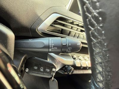 Peugeot 5008 Active 1.5L BlueHDi 96kW (130CV) S&S