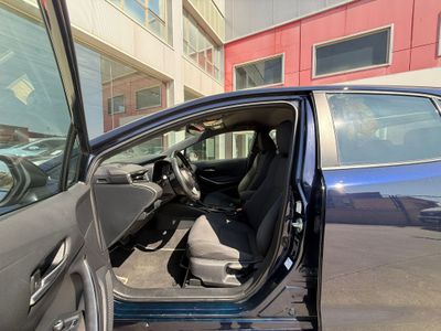 Toyota Corolla 1.8 125H STYLE E-CVT