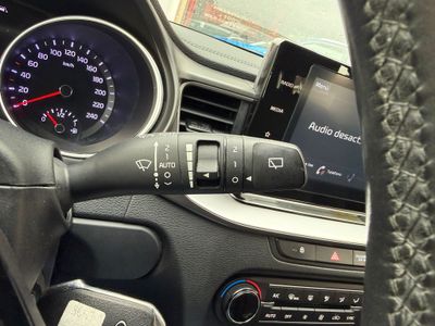 Kia Ceed 1.6 CRDi 100kW (136CV) Drive