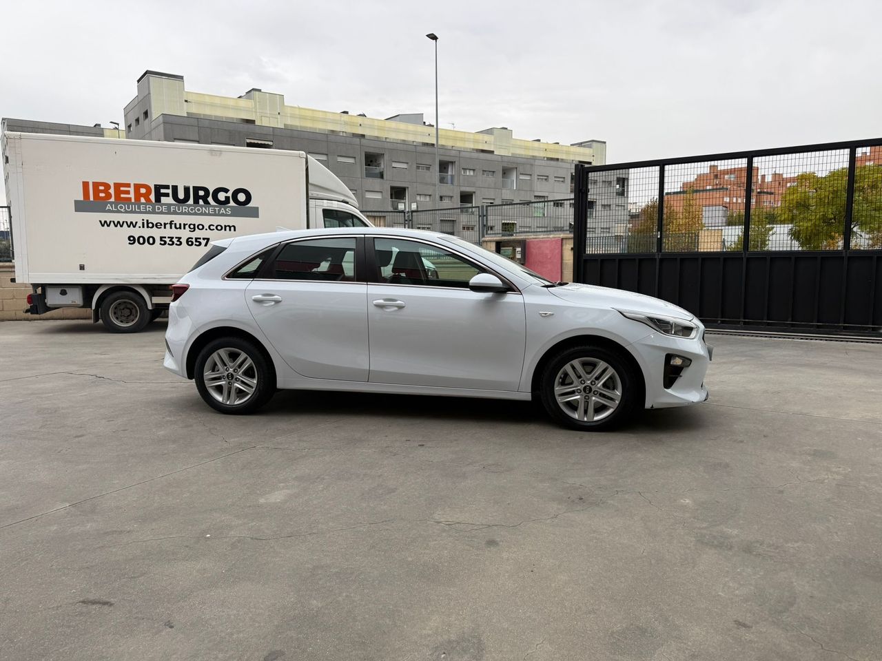 Kia Ceed 1.6 CRDi 100kW (136CV) Drive - Foto 2
