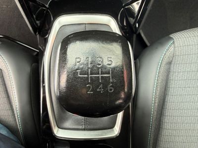 Peugeot 208 BlueHDi 73kW (100CV) Allure