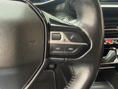 Peugeot 208 BlueHDi 73kW (100CV) Allure