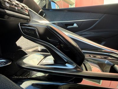 Peugeot 3008 1.5 BlueHDi 96kW (130CV) S&S Allure EAT8