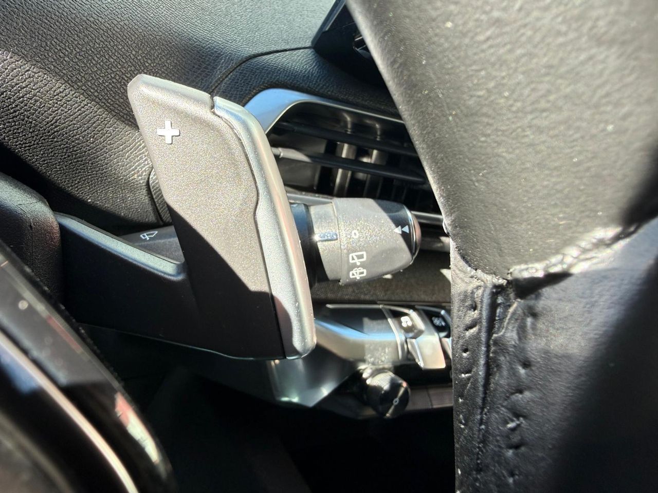 Peugeot 3008 1.5 BlueHDi 96kW (130CV) S&S Allure EAT8 - Foto 2