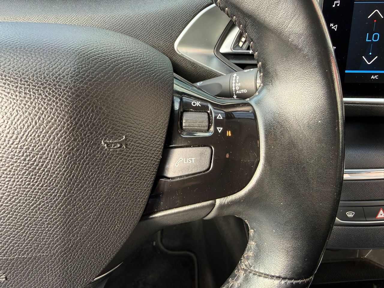 Peugeot 308 5p Active Pack BlueHDi 130 S&S - Foto 2